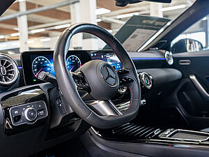 Mercedes-Benz CLA 200 Coupé AMG Sport Premium 20 navigation