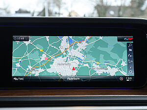 Mercedes-Benz G 400 d Night 11 navigation