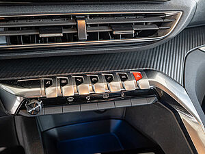 Peugeot 3008 Active Pack PT130 11 navigation