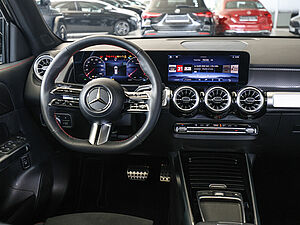 Mercedes-Benz GLB 250 4M AMG Sport Advanced Plus 9 navigation