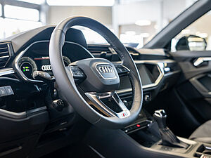Audi Q3 S line 45 TFSI e S tronic 20 navigation