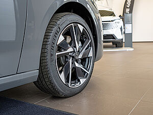 Peugeot 308 SW Allure HYBRID 136 e-DSC6 5 navigation