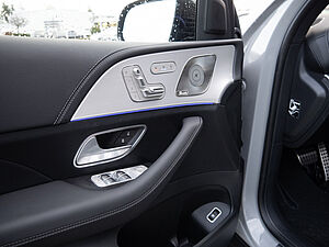 Mercedes-Benz GLE 450 4M AMG Line 32 navigation