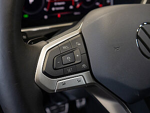 Volkswagen Tiguan Allspace 2.0 TSI 4M DSG 30 navigation