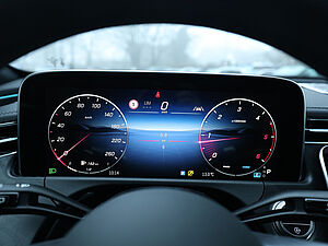 Mercedes-Benz E 220 d T AMG Sport 18 navigation