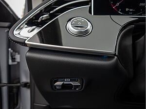 Mercedes-Benz E 200 T Avantgarde Advanced Plus Superscreen 19 navigation