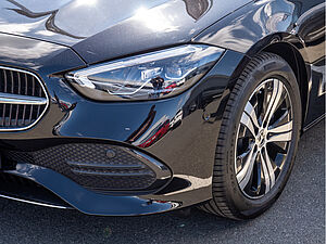 Mercedes-Benz C 180 T Avantgarde Advanced 28 navigation