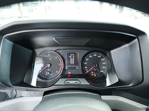 Volkswagen Crafter KA 35 mittellang Hochdach FWD 18