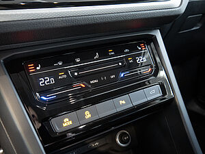 Volkswagen Touran Move 2,0 TDI DSG 17 navigation