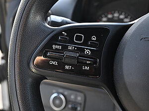 Mercedes-Benz Sprinter 317 CDI KA L4H2 18 navigation