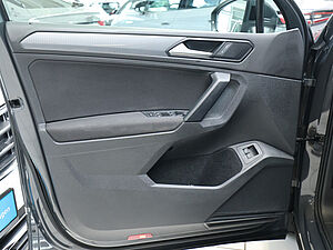 Volkswagen Tiguan Life 1,4 l eHybrid DSG 32 navigation
