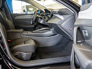 Peugeot 308 SW Allure BlueHDi 130 EAT8 2 navigation