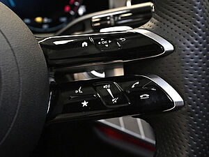 Mercedes-Benz E 300 e AMG Sport Advanced Plus 18 navigation