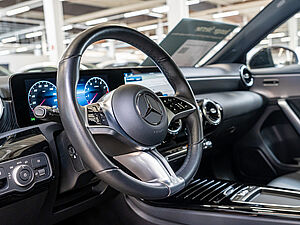 Mercedes-Benz A 250 4M Progressive Advanced 20 navigation