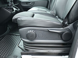 Mercedes-Benz Sprinter 311CDi Pritsche L2 8 navigation
