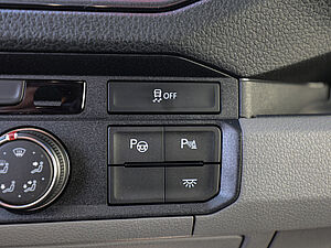 Volkswagen Crafter 50 Kasten HD 2.0l TDI AT 13 navigation