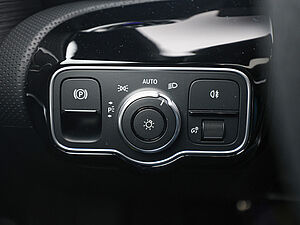 Mercedes-Benz CLA 180 AMG Line Edition 29 navigation