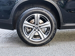 Mercedes-Benz GLC 300 de 4M 5 navigation