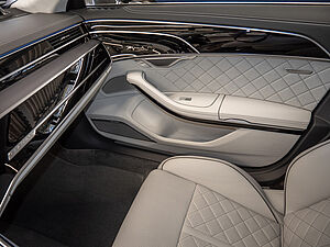 Audi A8 L 50 TDI quattro 15 navigation