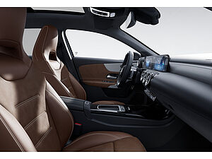 Mercedes-Benz A 250 e AMG Sport Premium Plus 8 navigation