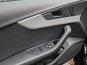 Audi A4 Avant S line 35 TFSI S tronic 30 navigation