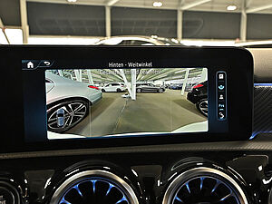 Mercedes-Benz A 250 e Progressive 12 navigation