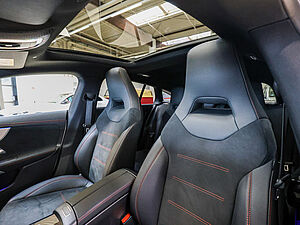 Mercedes-Benz CLA 250 SB 4M AMG Sport Premium 31 navigation