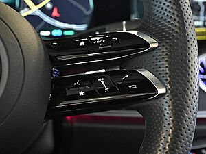 Mercedes-Benz E 200 Coupé AMG Line 17 navigation