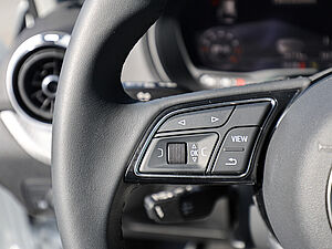 Audi Q2 S line 35 TFSI S tronic 22 navigation