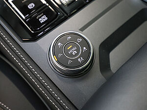 Volkswagen Touareg R-Line 3.0 TDI 4M 20 navigation