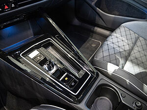 Volkswagen Golf VIII Variant R-Line 2.0 TDI DSG 18 navigation