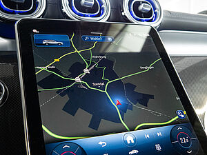 Mercedes-Benz GLC 220 d 4M AMG Line 11 navigation