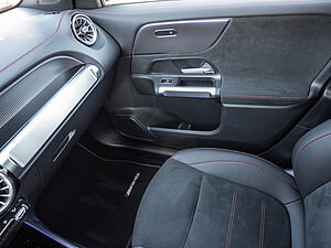 Mercedes-Benz EQB 300 4M AMG Sport Advanced 15 navigation