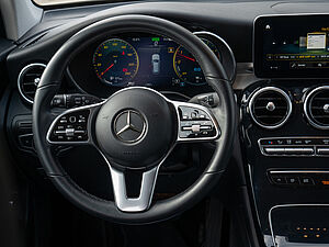 Mercedes-Benz GLC 300 de 4M 9 navigation