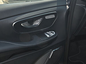 Mercedes-Benz V 250 d 4M AVANTGARDE EDITION AMG Lang 27 navigation