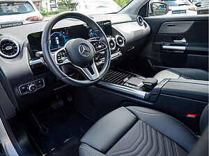 Mercedes-Benz GLA 250 4M Progressive 6 navigation