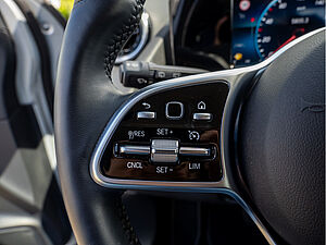 Mercedes-Benz GLA 250 4M Progressive 16 navigation