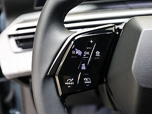 Peugeot 3008 Allure HYBRID 145 e-DSC6 22 navigation