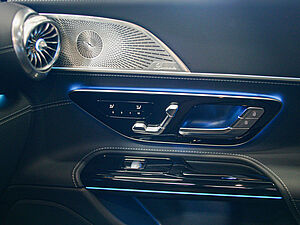 Mercedes-Benz AMG GT 63 4M+ Performance-Sitz Dyn+ 18 navigation