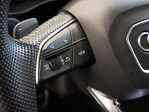 Audi Q8 50 TDI quattro S line 28 navigation
