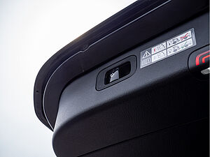 Mercedes-Benz C 200 T d AMG Line 28 navigation