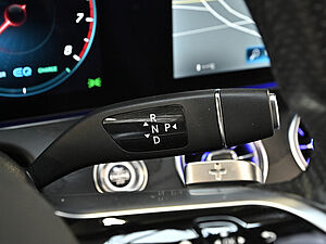 Mercedes-Benz E 200 Cabrio AMG Line 19 navigation