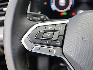 Volkswagen Passat Variant Business 1,5 l eTSI DSG 22 navigation