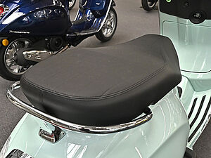 Vespa Primavera 50 E5 5 navigation