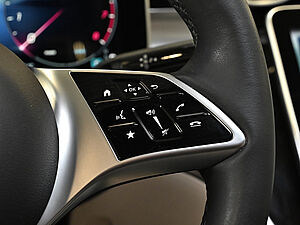 Mercedes-Benz C 200 AVANTGARDE 18 navigation
