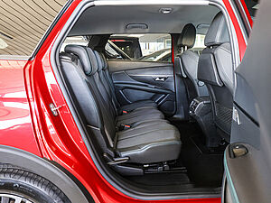 Peugeot 5008 Allure BlueHDi 130EAT8 AHK 4 navigation