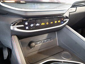 Maxus T90 EV Elite 89 kW/h 14 navigation