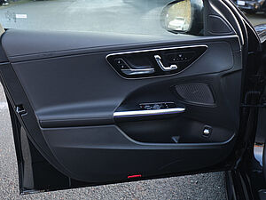 Mercedes-Benz C 200 d T AMG Sport 27 navigation