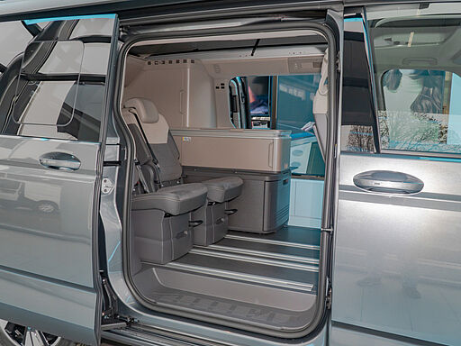 Volkswagen T7 California Ocean 2.0l TDI DSG 11