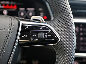 Audi RS6 Avant performance 22 navigation